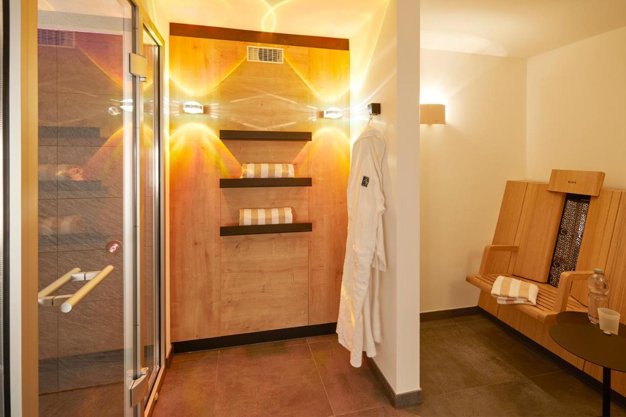 Erfurths Bergfried Ferien & Wellnesshotel Hinterzarten Ngoại thất bức ảnh
