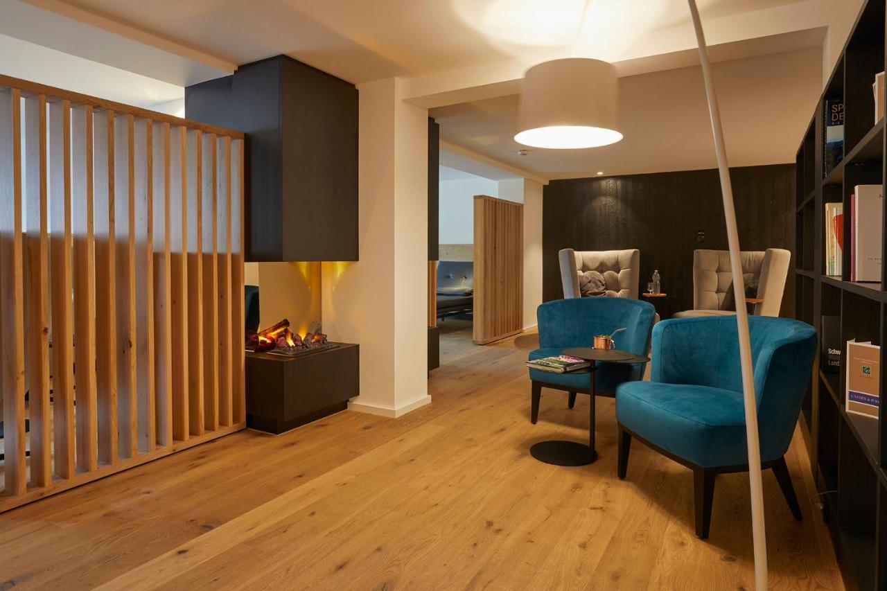 Erfurths Bergfried Ferien & Wellnesshotel Hinterzarten Ngoại thất bức ảnh