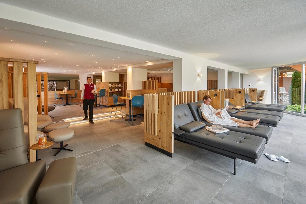 Erfurths Bergfried Ferien & Wellnesshotel Hinterzarten Ngoại thất bức ảnh