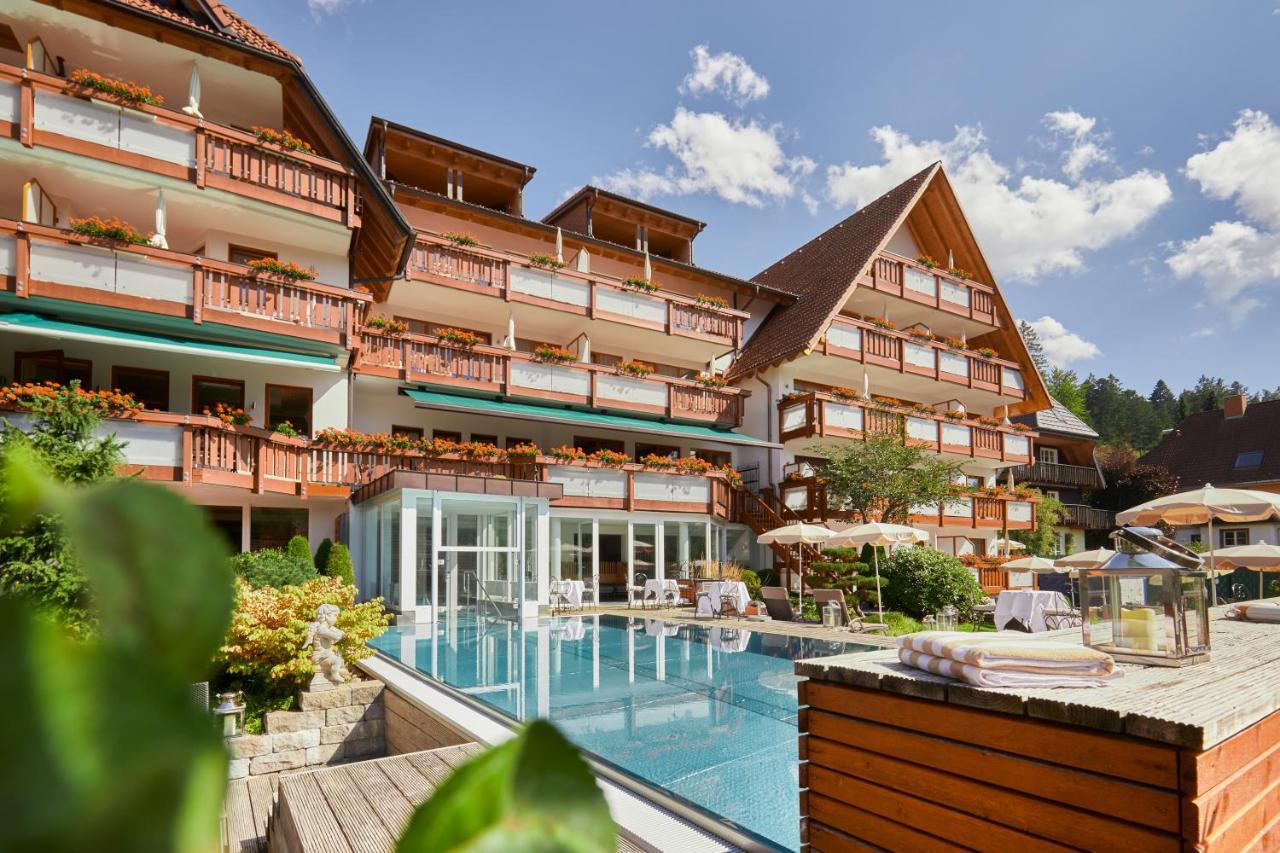 Erfurths Bergfried Ferien & Wellnesshotel Hinterzarten Ngoại thất bức ảnh