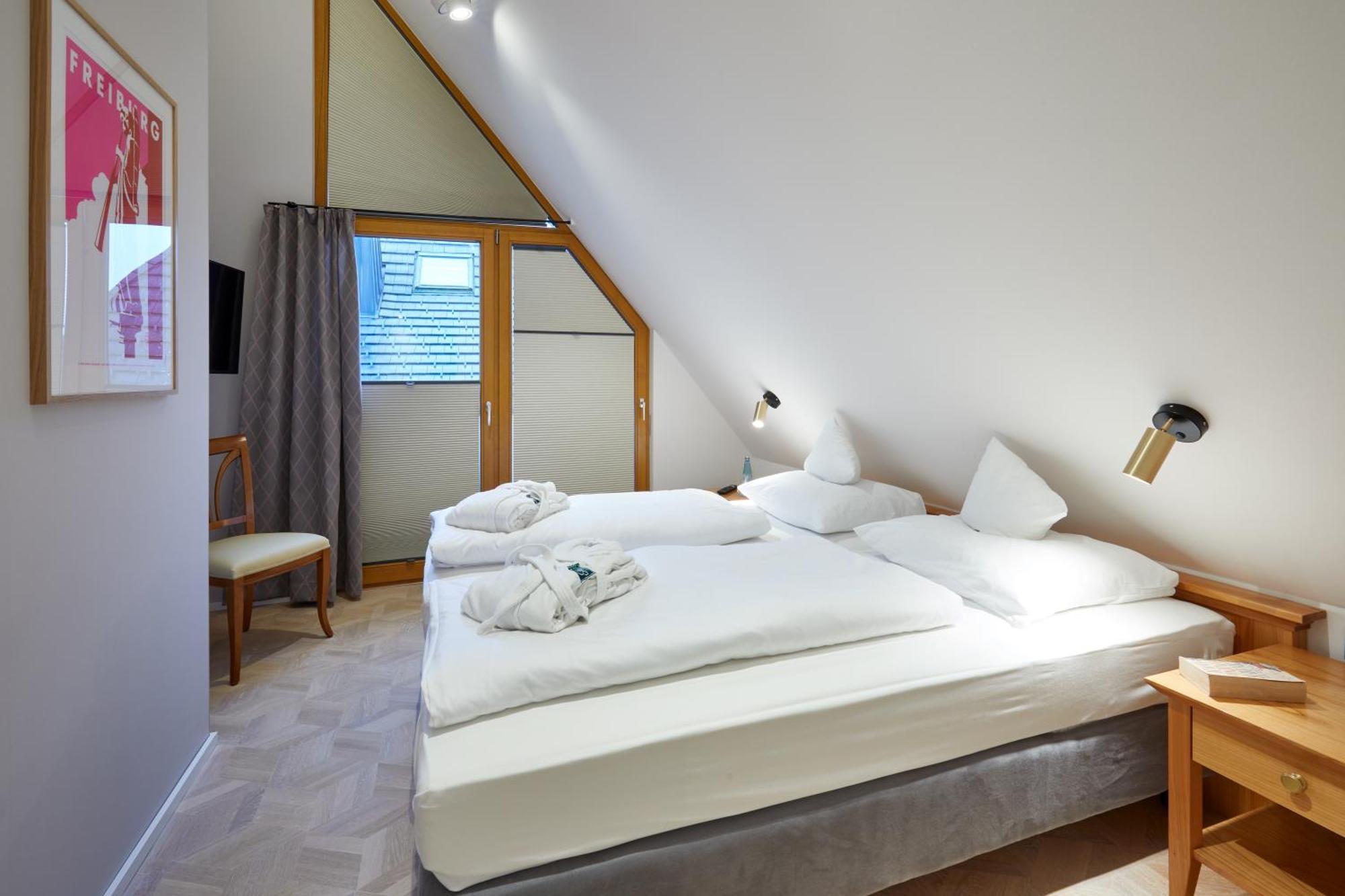 Erfurths Bergfried Ferien & Wellnesshotel Hinterzarten Ngoại thất bức ảnh
