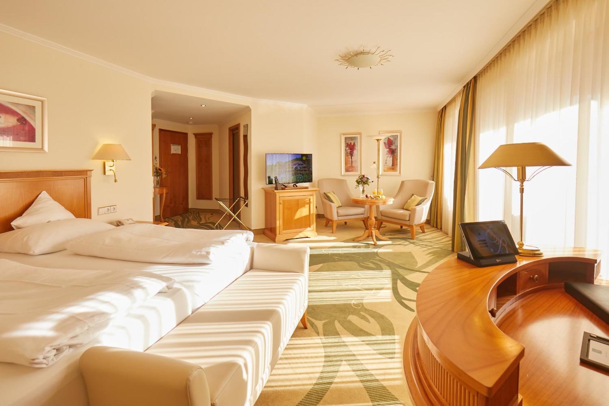 Erfurths Bergfried Ferien & Wellnesshotel Hinterzarten Ngoại thất bức ảnh