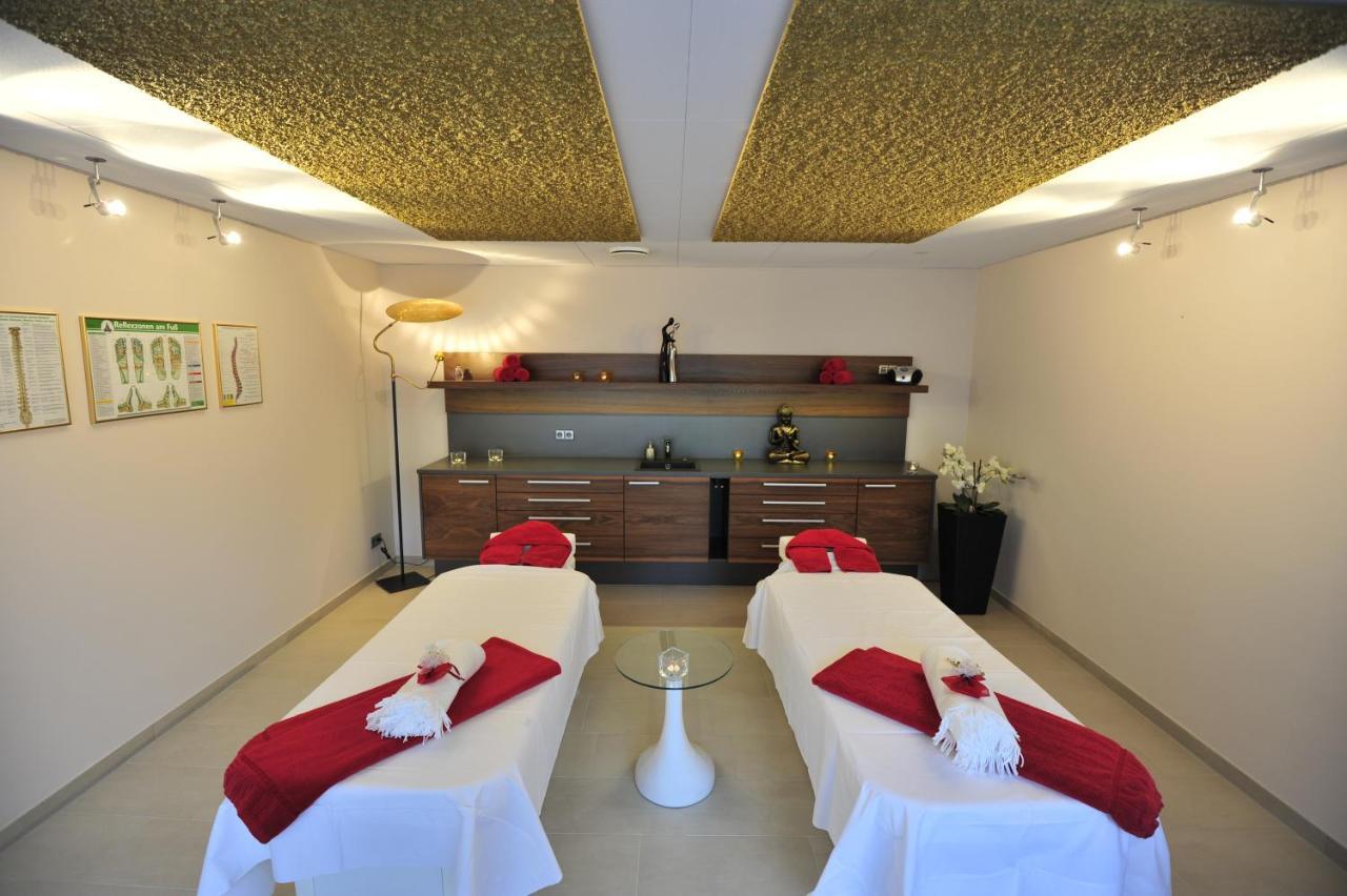Erfurths Bergfried Ferien & Wellnesshotel Hinterzarten Ngoại thất bức ảnh